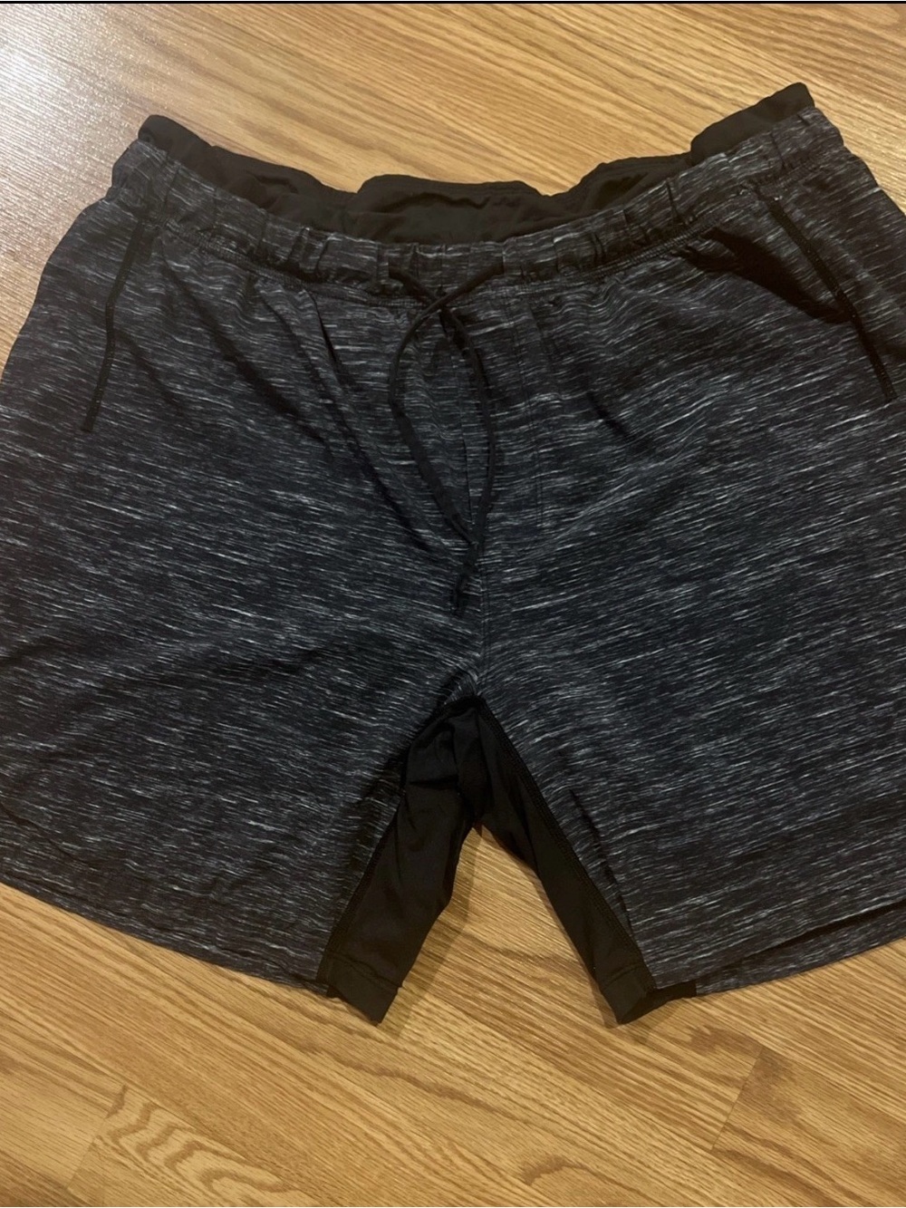 lululemon athletica Men's Black Charcoal Heather Athletic Shorts